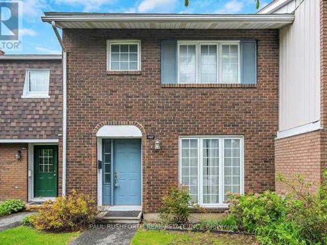 1107 Meadowlands Drive, Ottawa, ON, K2C 0K5 townhouse for sale | Listing ID X13436 | Royal LePage