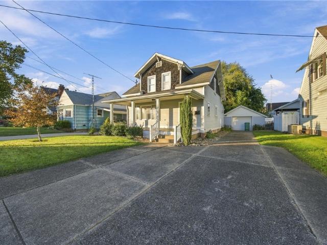 1107 Lakeview Drive