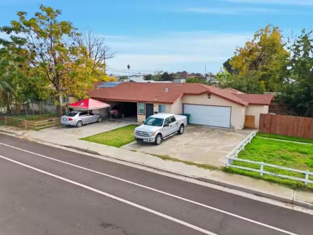 1107 PATTERSON AVE, CORCORAN, CA 93212