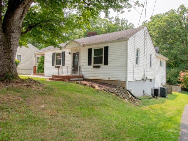 1107 Poplar Street