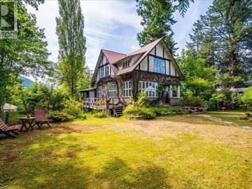 1107 Robertson Avenue, Nelson, BC, V1L 1C2 house for sale | Listing ID 10381 | Royal LePage
