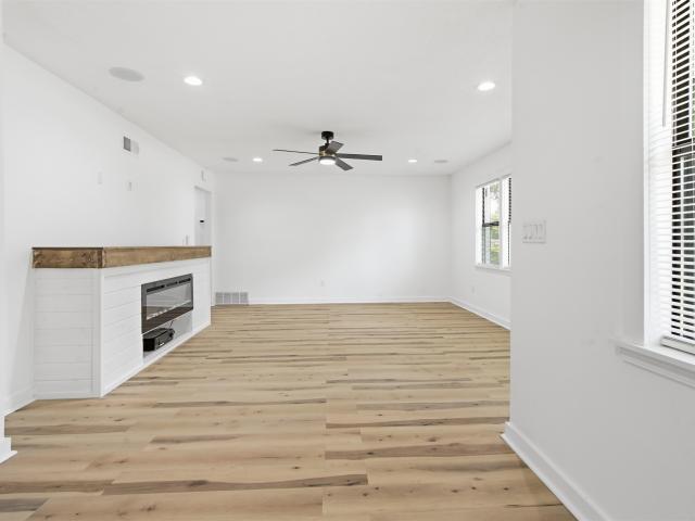 1107 w raines rd w