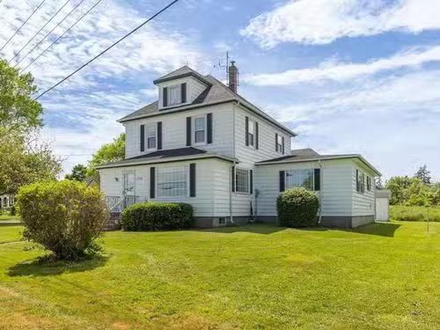 1108 Highway 335, Middle West Pubnico, NS, B0W 3S0 house for.