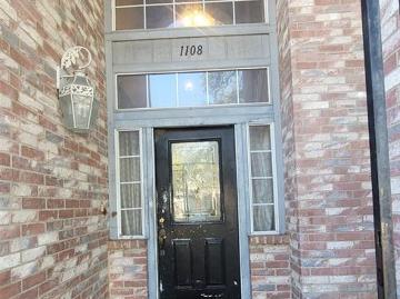 1108 Kensington Drive