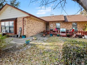1108 Savannah Drive