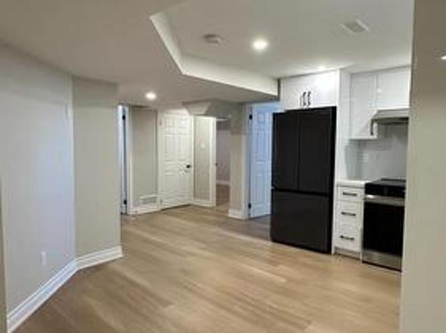 1108 Skyridge Boulevard, Pickering, ON, L1X 0M8 house for lease | Listing ID E13035 | Royal LePage
