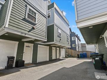 1108 29th Ave S, Unit B, Seattle, WA 98144 | MLS #2503
