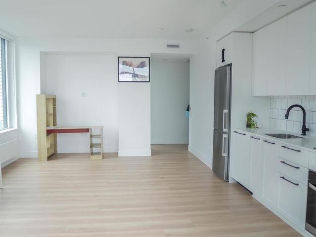 1108 8750 University Crescent, Burnaby