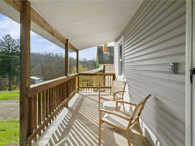 1109 Mccomb Ln, Pittsburgh, PA 15239 | MLS #1747