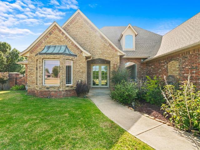 1109 N Edinburrough Way