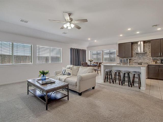 1109 Nighthawk Trail