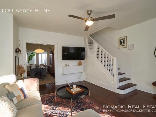 1109 Abbey Pl NE, 4 beds, 2 full baths