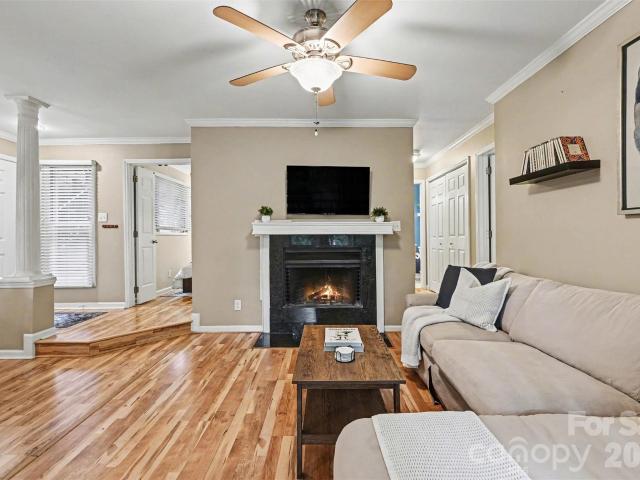 1109 E Morehead St, Unit 5, Charlotte, NC 28204 | MLS #4368
