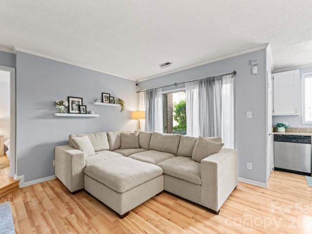 1109 E Morehead St, Unit 16, Charlotte, NC 28204 | MLS #4344