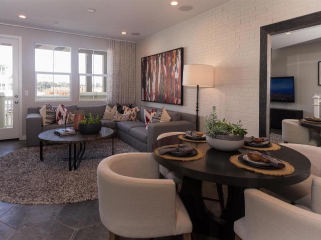1109 Hibiscus Way, Oceanside, CA 92054 | MLS #NDP2606
