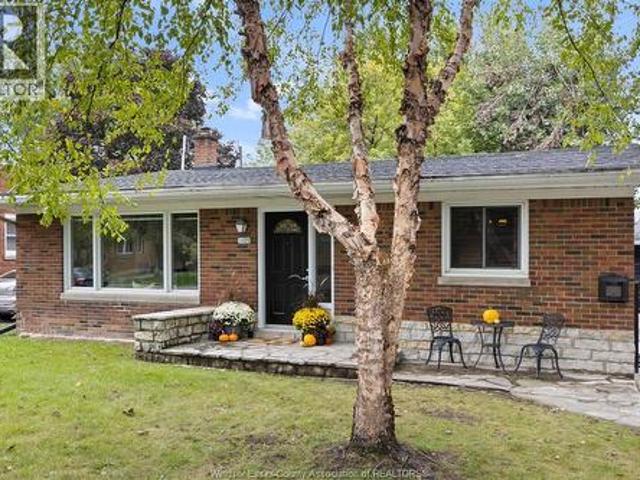 1109 Parkview Avenue, Windsor, ON, N8S 2X8 house for sale | Listing ID 26023 | Royal LePage