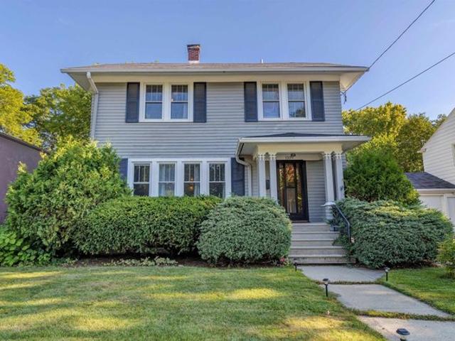 1109 Porlier St, Green Bay, WI 54301