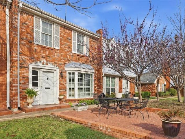 1109 Roaring Springs Rd, Unit 1109, Fort Worth, TX 76114 | MLS #21189
