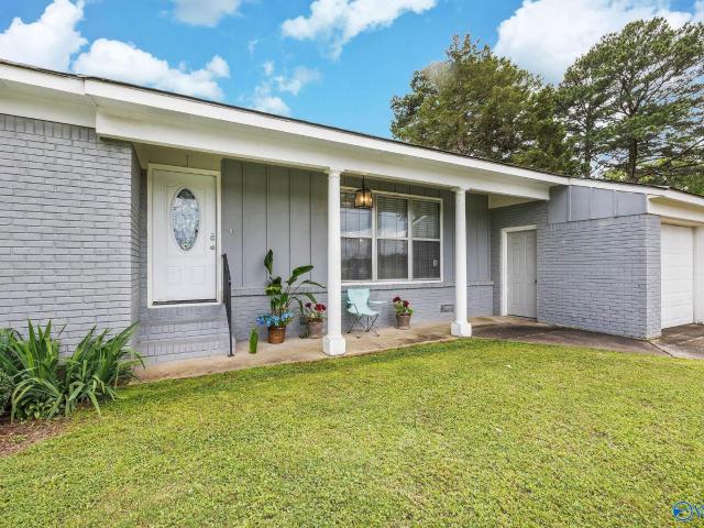 1109 SW Betty Street