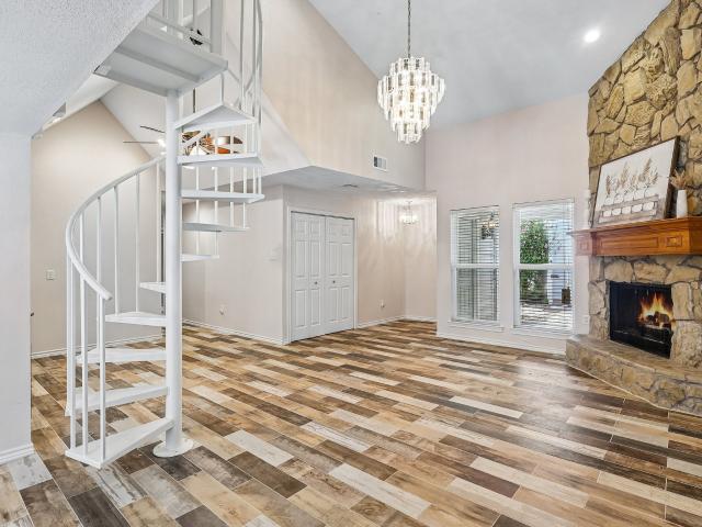 1109 Winding Way Drive