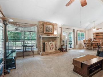11002 Alhambra Dr