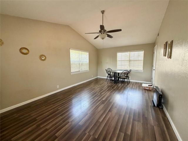 11004 Elm St