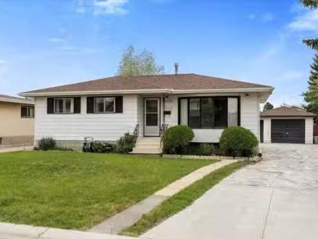 11008 162A Avenue, Edmonton, AB, T5Z 3X5 house for sale Lis.