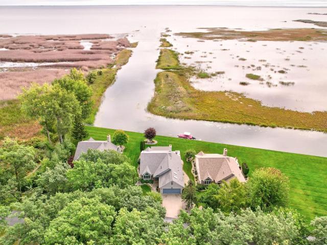 1100 Cove Court