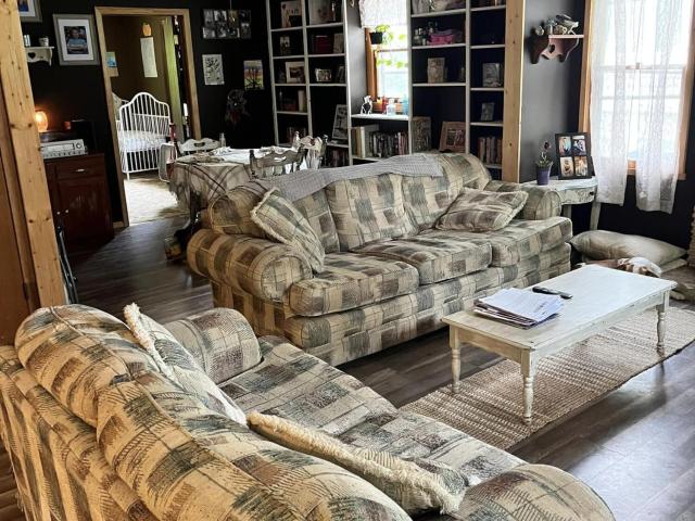 1100 Hattie Drive