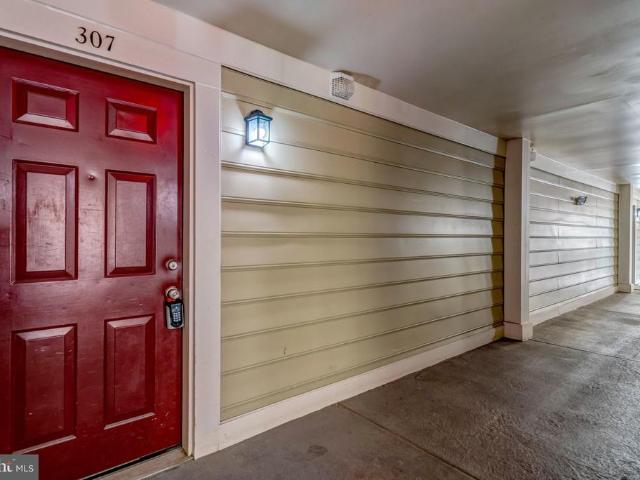 1100 Quaker Hill Drive # 307