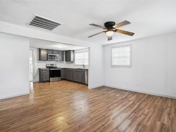 1100 SE 9th Street