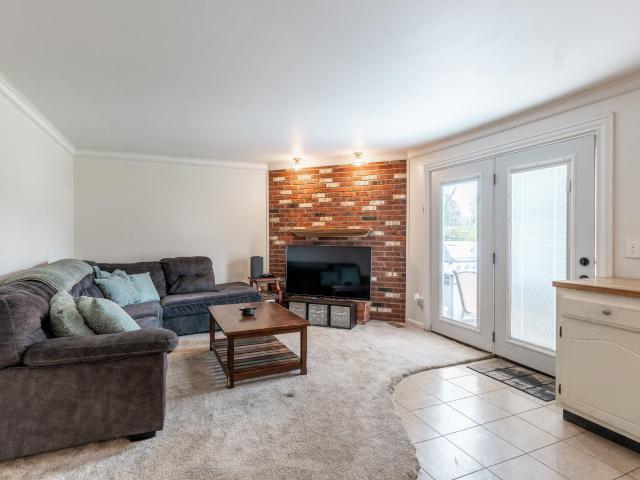 1100 Springhill Drive