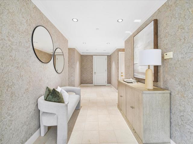 1100 Uptown Park Boulevard 23