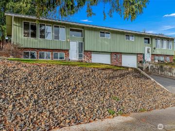 1100 Vista Place # B