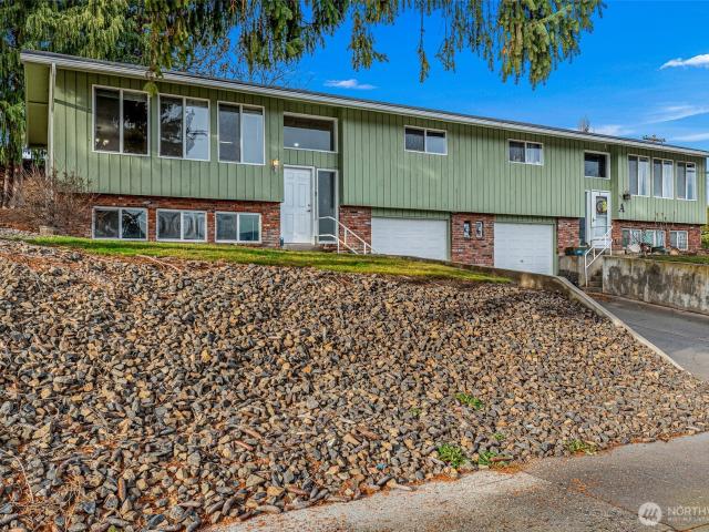 1100 Vista Place # B