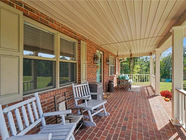 1100 Wolf Rock Road