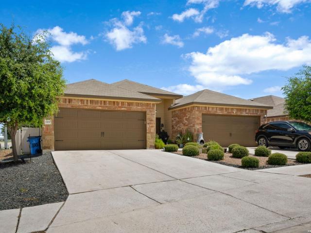 1100 1 Stanley Way, Seguin, TX 78155 | MLS #1945