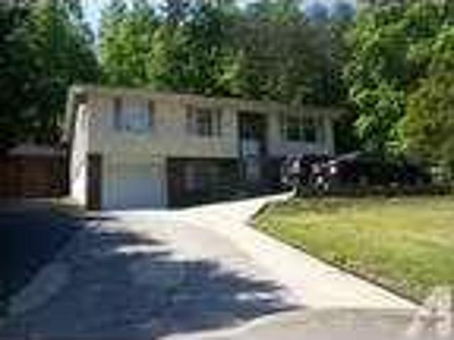 $1100 / 3br Split Foyer Home for Rent