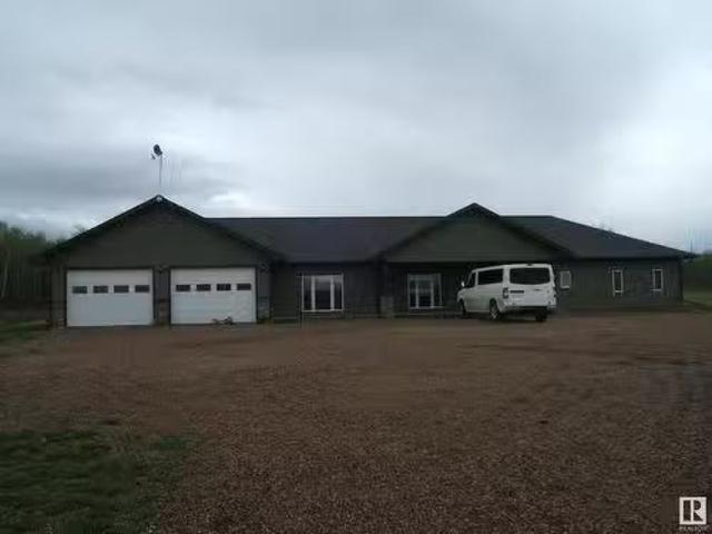 11010 Twp Rd 562, Rural St. Paul County, AB, T0A 2G0 house f.