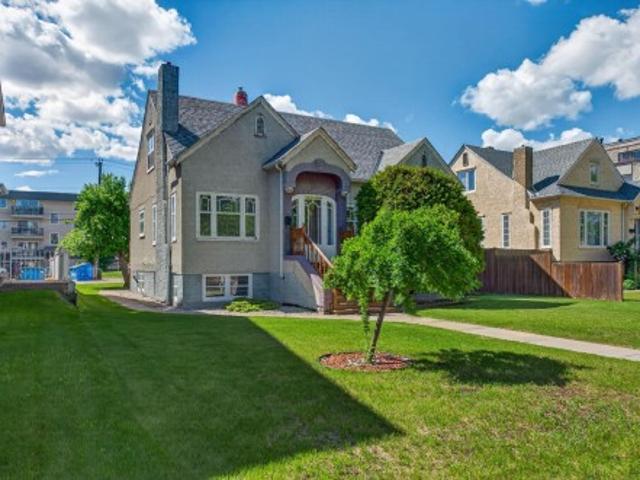 11010 Street Nw, Edmonton, AB, T5H 2Y4 house for sale | Listing ID E4511 | Royal LePage