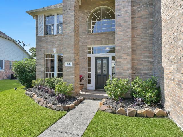 11012 Dogwood Court