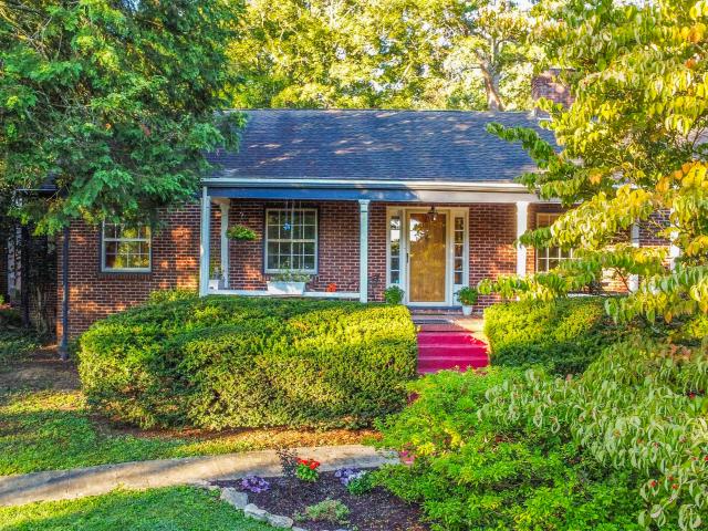 1101 Montview Drive