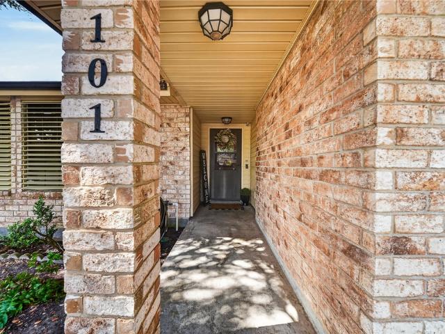 1101 Ontario Drive