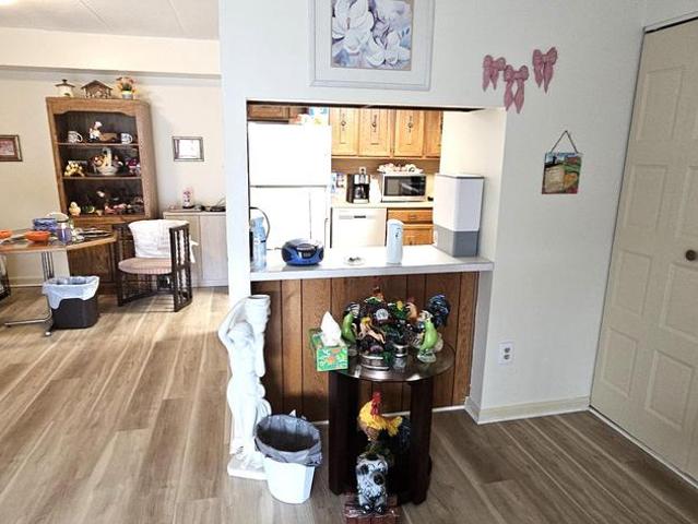 1101 Delaire Landing Road # 101