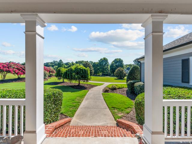 1101 E Magnolia Loop