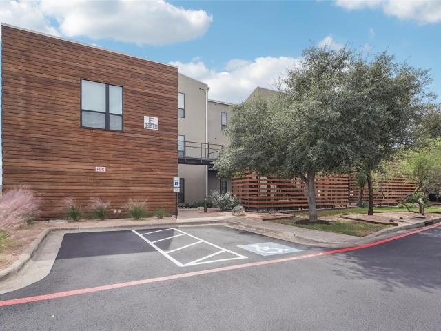1101 Ivean Pearson Rd # E203