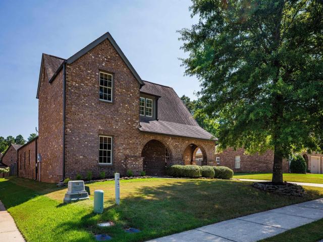 1101 Regent Park Drive