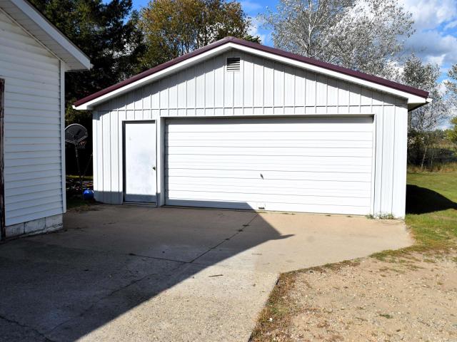 1101 th Avenue