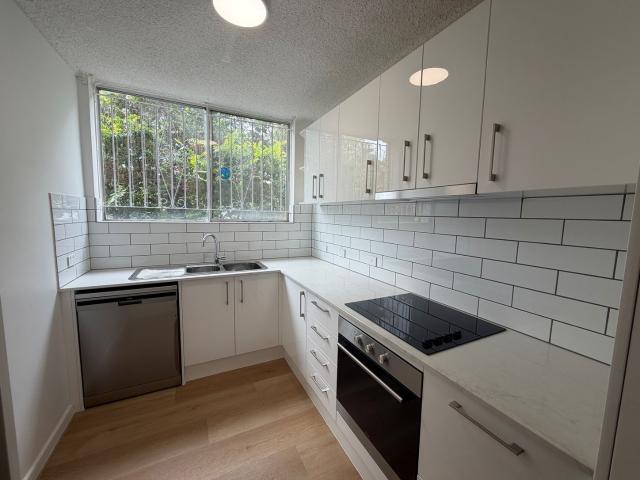 1/101 Thistle Street, GORDON PARK, QLD 4031
