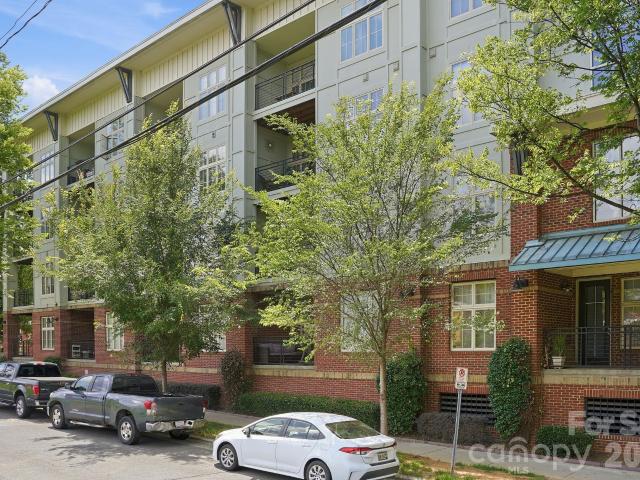 1101 W 1st Street # 418